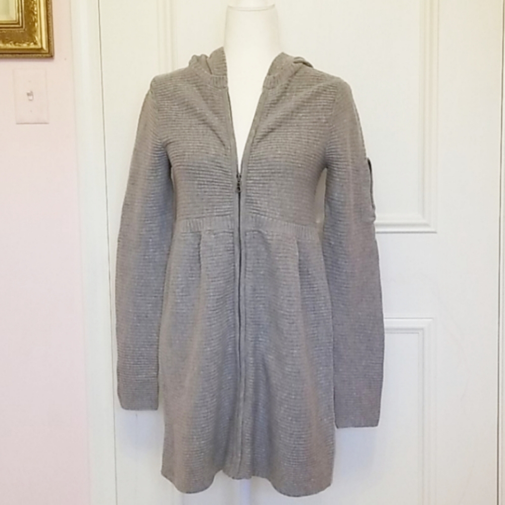 NWOT ATHELTA grey hooded sweater